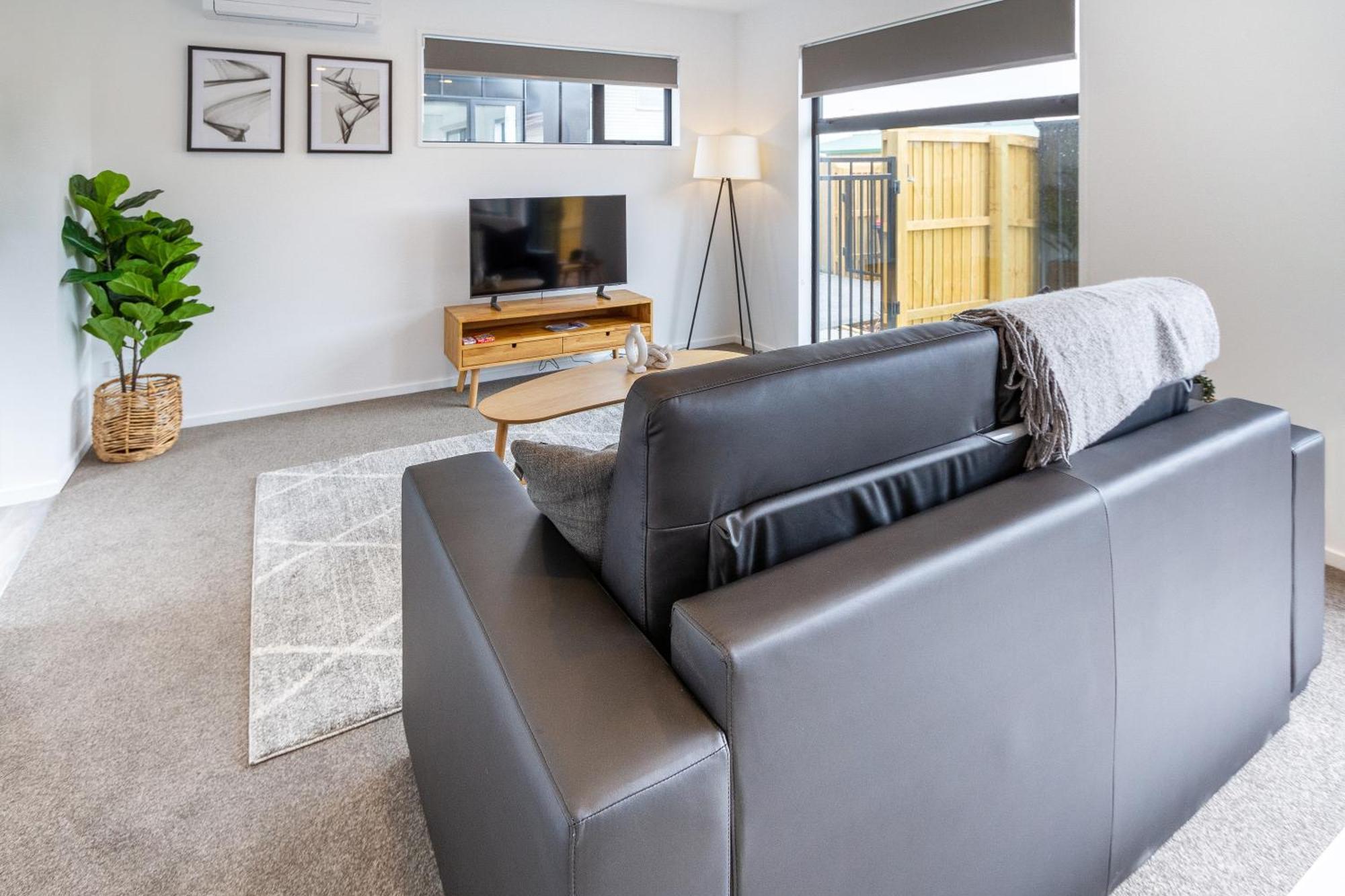 2Br Townhouse: Cosy, Close To City, Car Park Christchurch Buitenkant foto