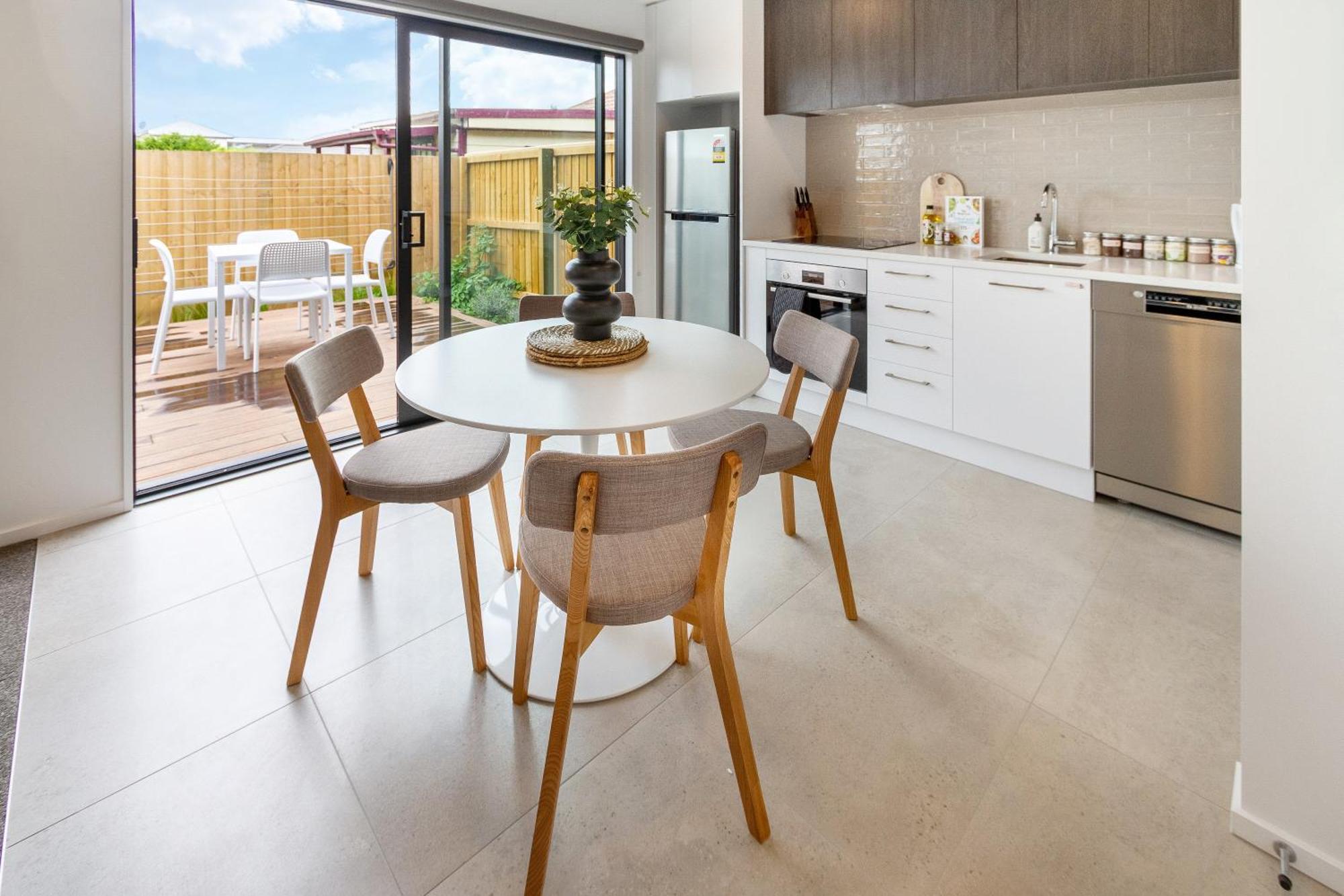 2Br Townhouse: Cosy, Close To City, Car Park Christchurch Buitenkant foto