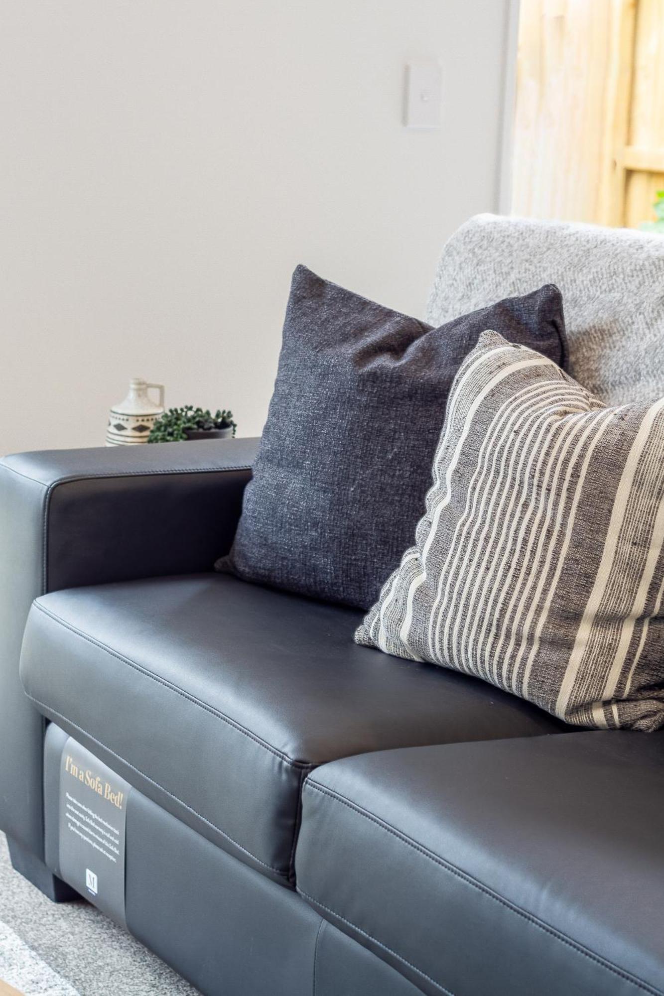 2Br Townhouse: Cosy, Close To City, Car Park Christchurch Buitenkant foto