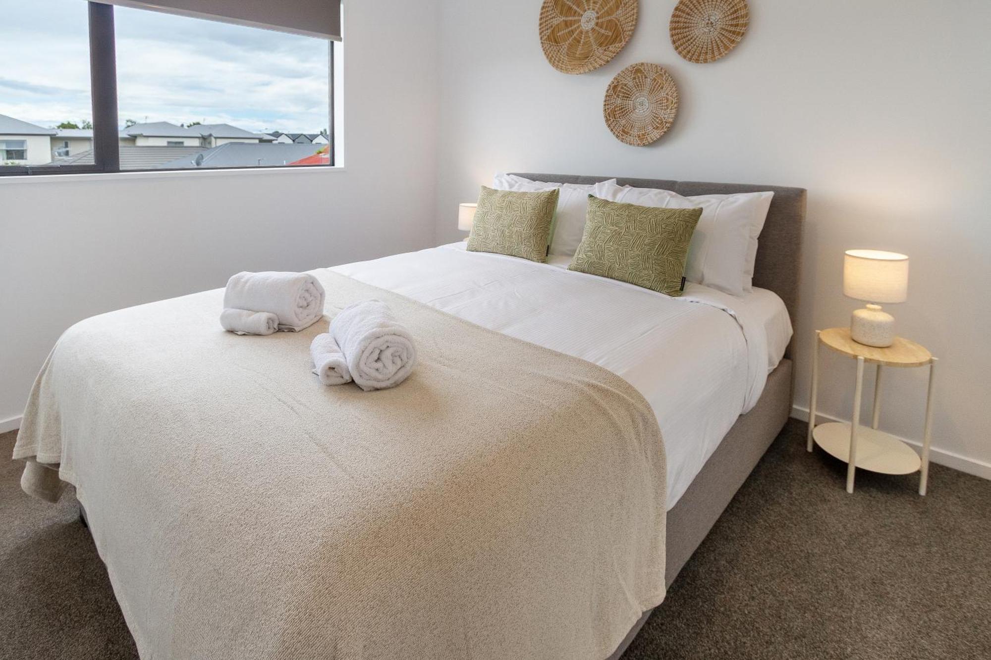 2Br Townhouse: Cosy, Close To City, Car Park Christchurch Buitenkant foto
