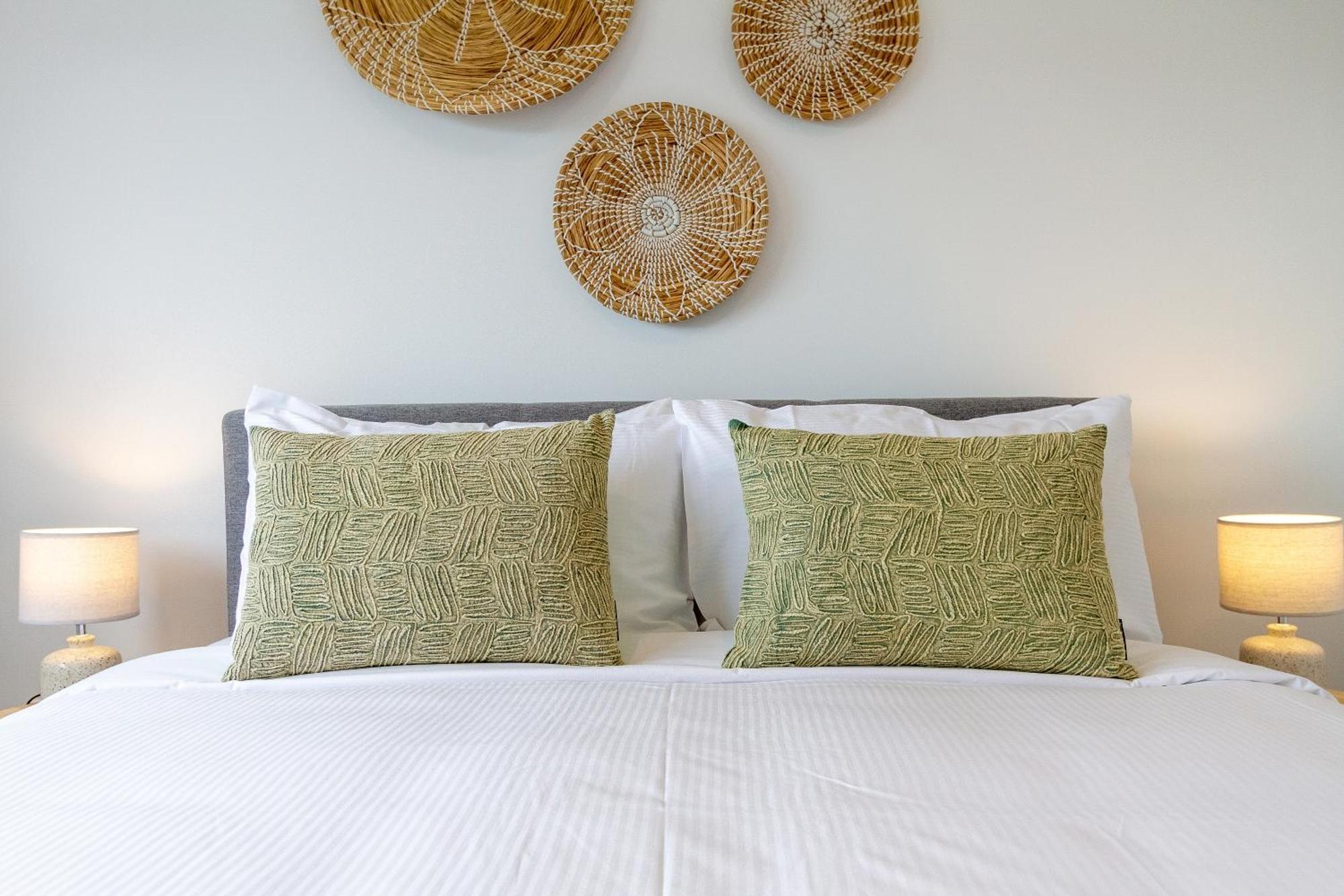 2Br Townhouse: Cosy, Close To City, Car Park Christchurch Buitenkant foto